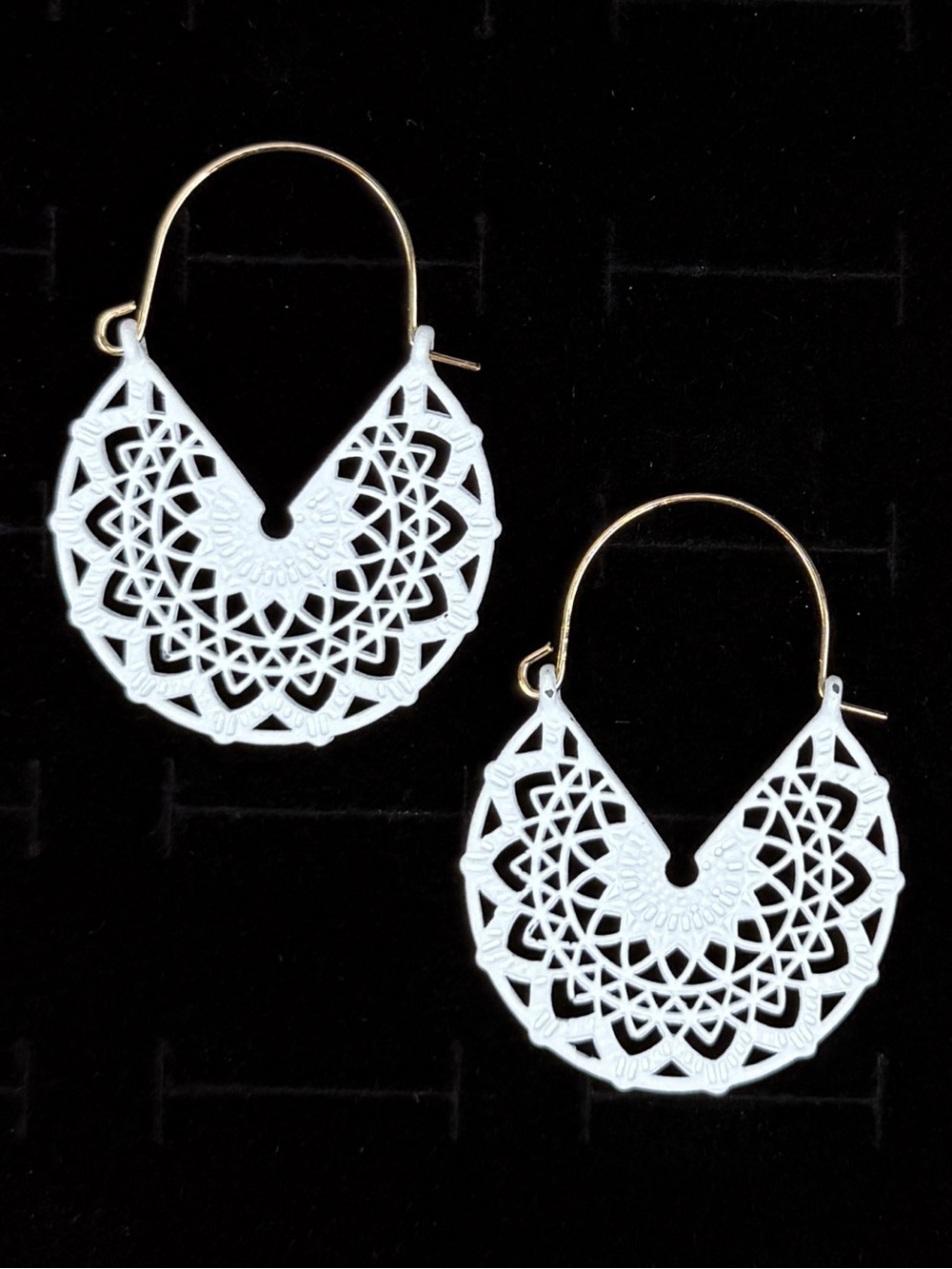 Vintage White Filigree Openwork Gold Tone Pierced Hoop Statement Earrings